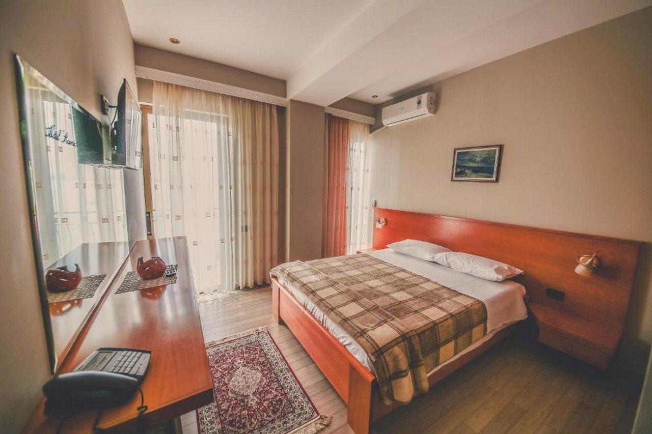 Hotel Kaonia Sarande Exterior photo